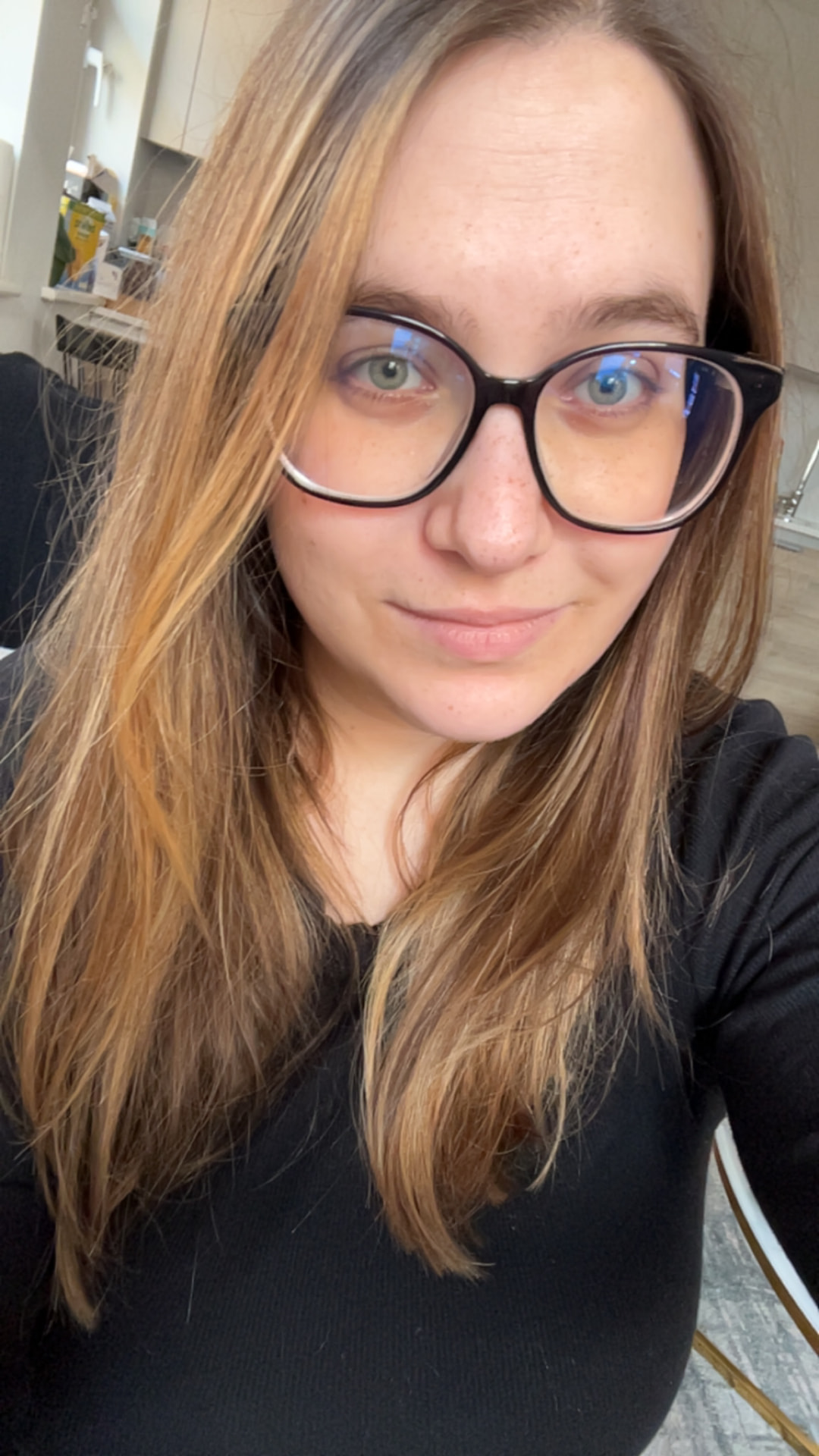 Portrait of Becca Anderson, community-led growth and marketing consultant